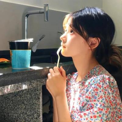 亚历克斯与艾玛